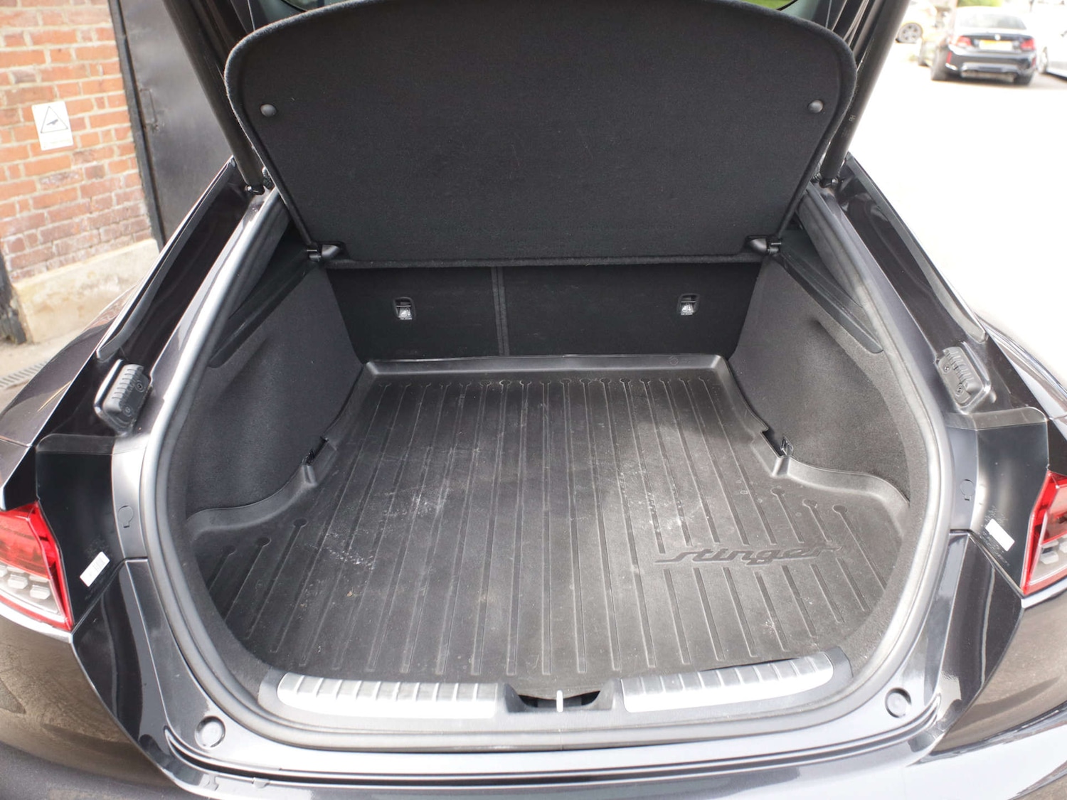 Used Kia Stinger 2021 for sale - 78182031: Photo 33