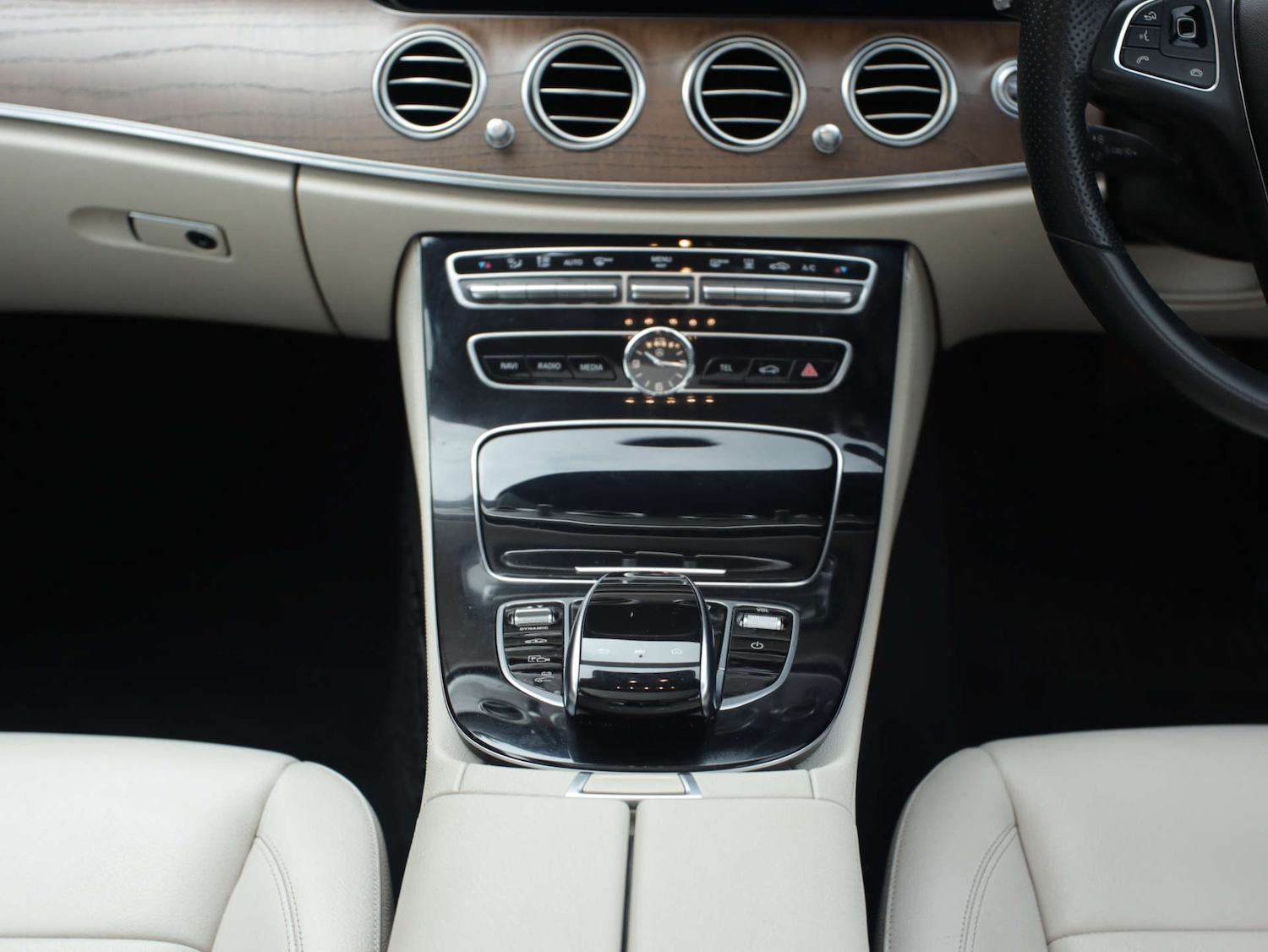 Used Mercedes-Benz E Class 2017 for sale - 77916399: Photo 21