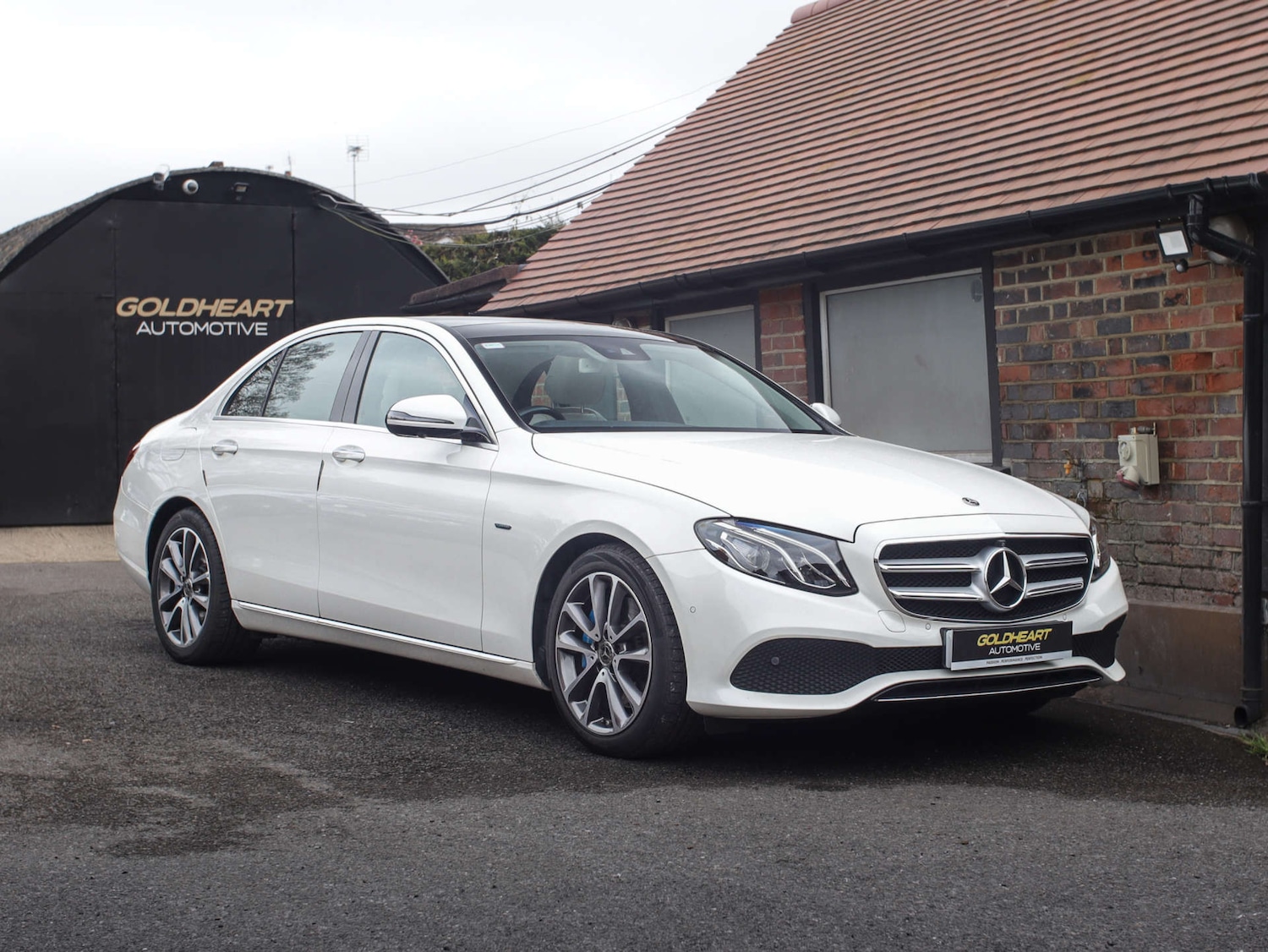 Used Mercedes-Benz E Class 2017 for sale - 77916399: Photo 3