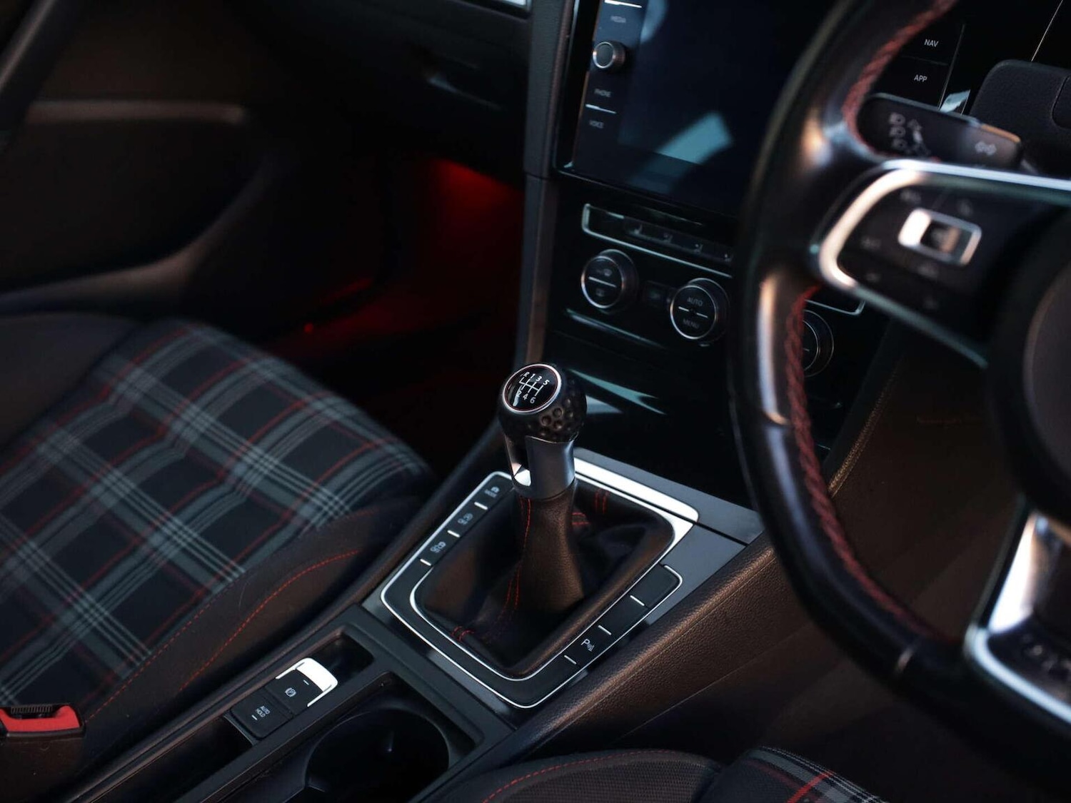 Used Volkswagen Golf 2018 for sale - 76785010: Photo 25