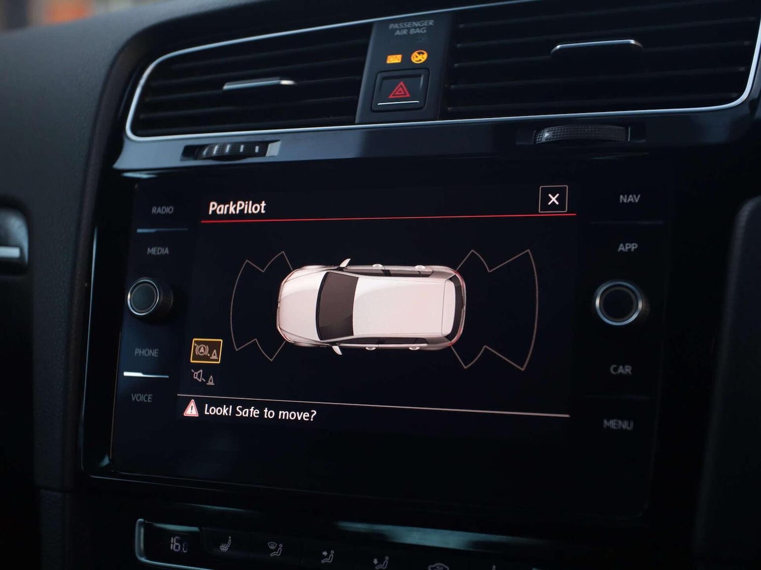 Used Volkswagen Golf 2018 for sale - 76785010: Photo 35