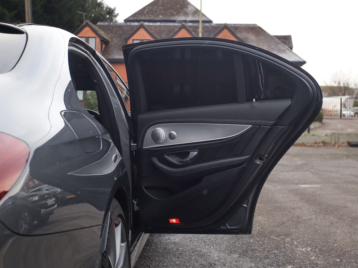 Used Mercedes-Benz E Class 2018 for sale - 77170827: Photo 35