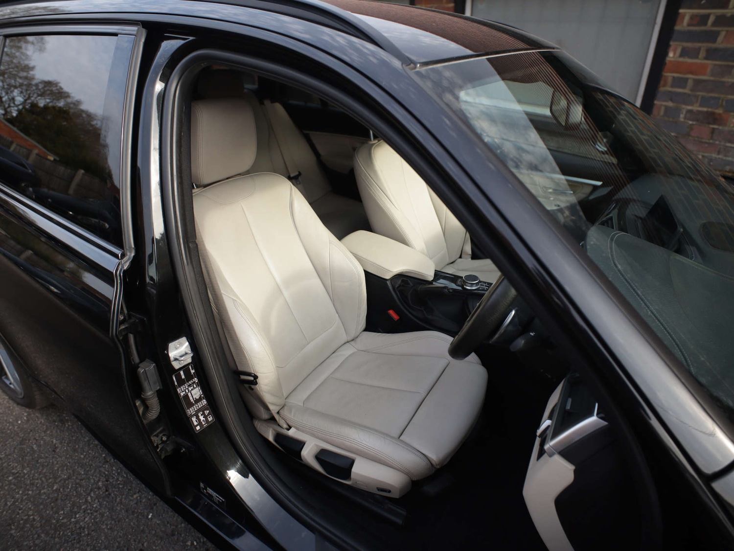 Used BMW 3 Series 2018 for sale - 77967836: Photo 34