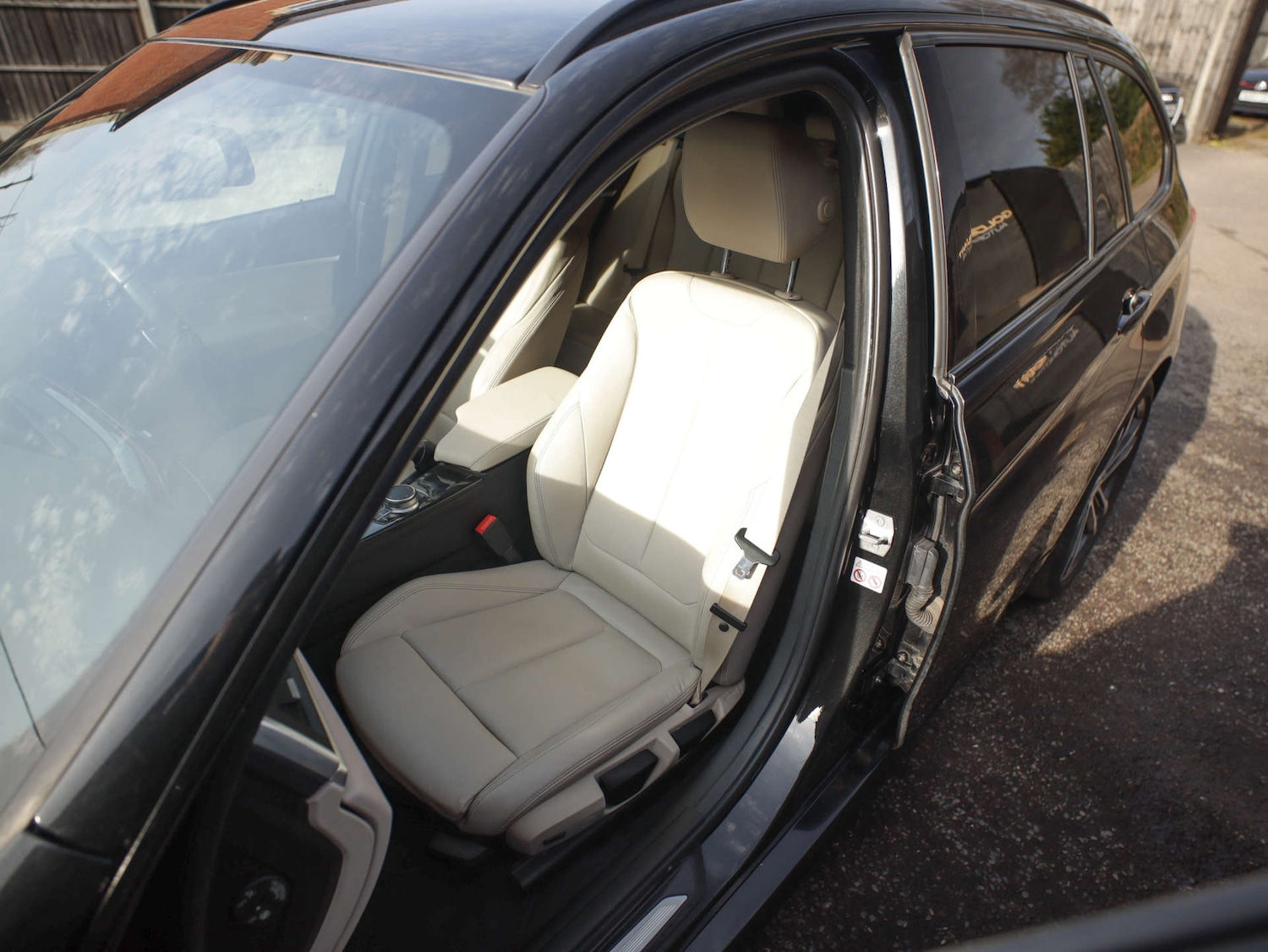 Used BMW 3 Series 2018 for sale - 77967836: Photo 38