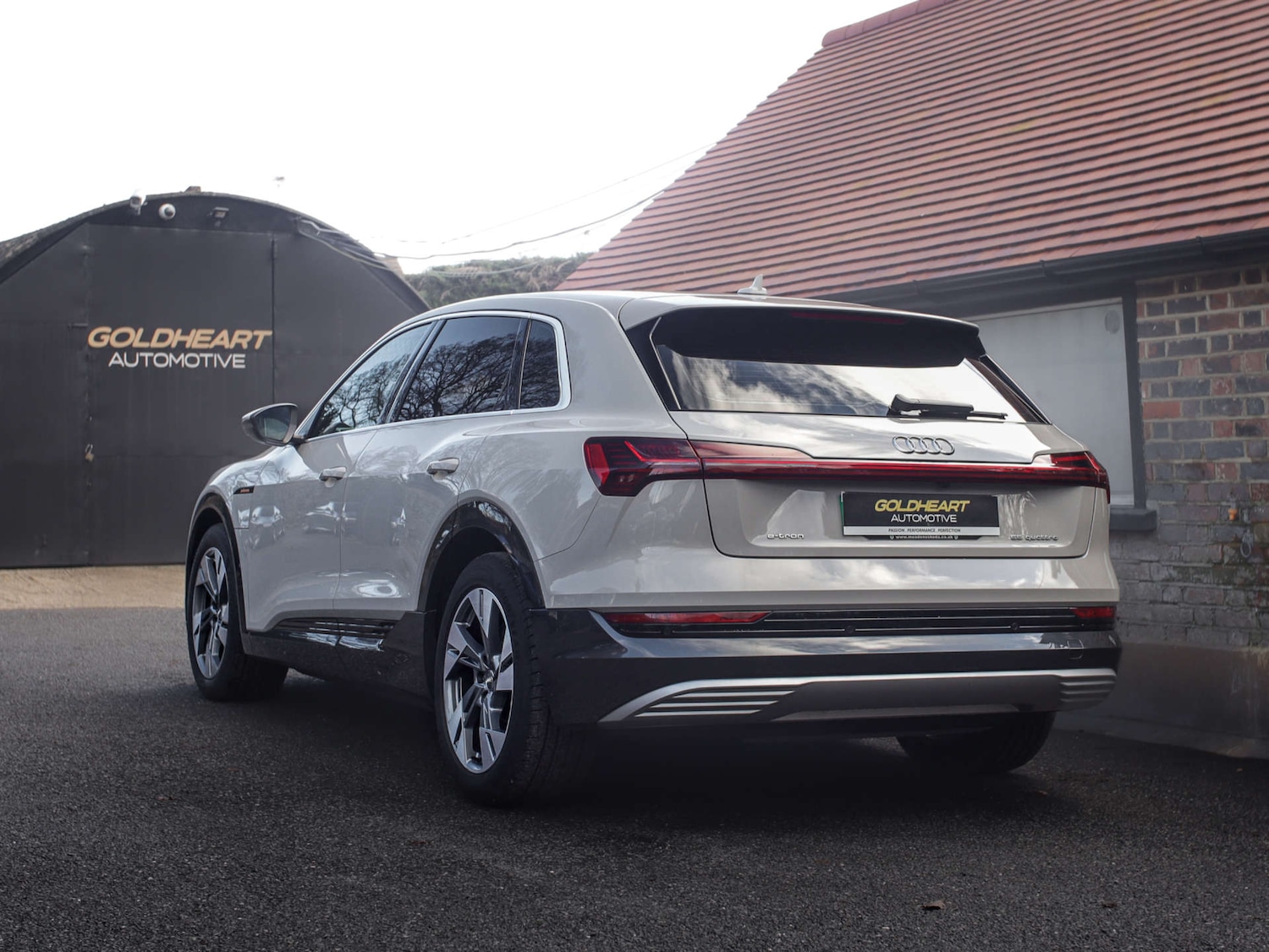 Used Audi e-tron 2019 for sale - 77234117: Photo 2