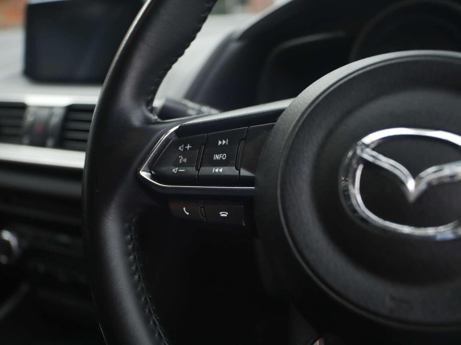 Used Mazda Mazda3 2017 for sale - 76891774: Photo 29