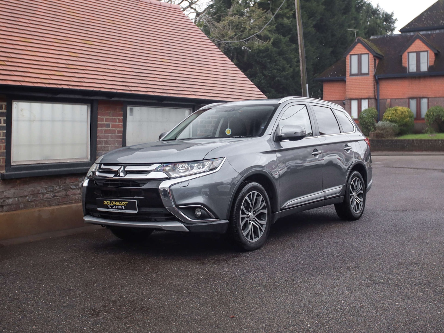 Used Mitsubishi Outlander 2015 for sale - 77383412: Photo 2