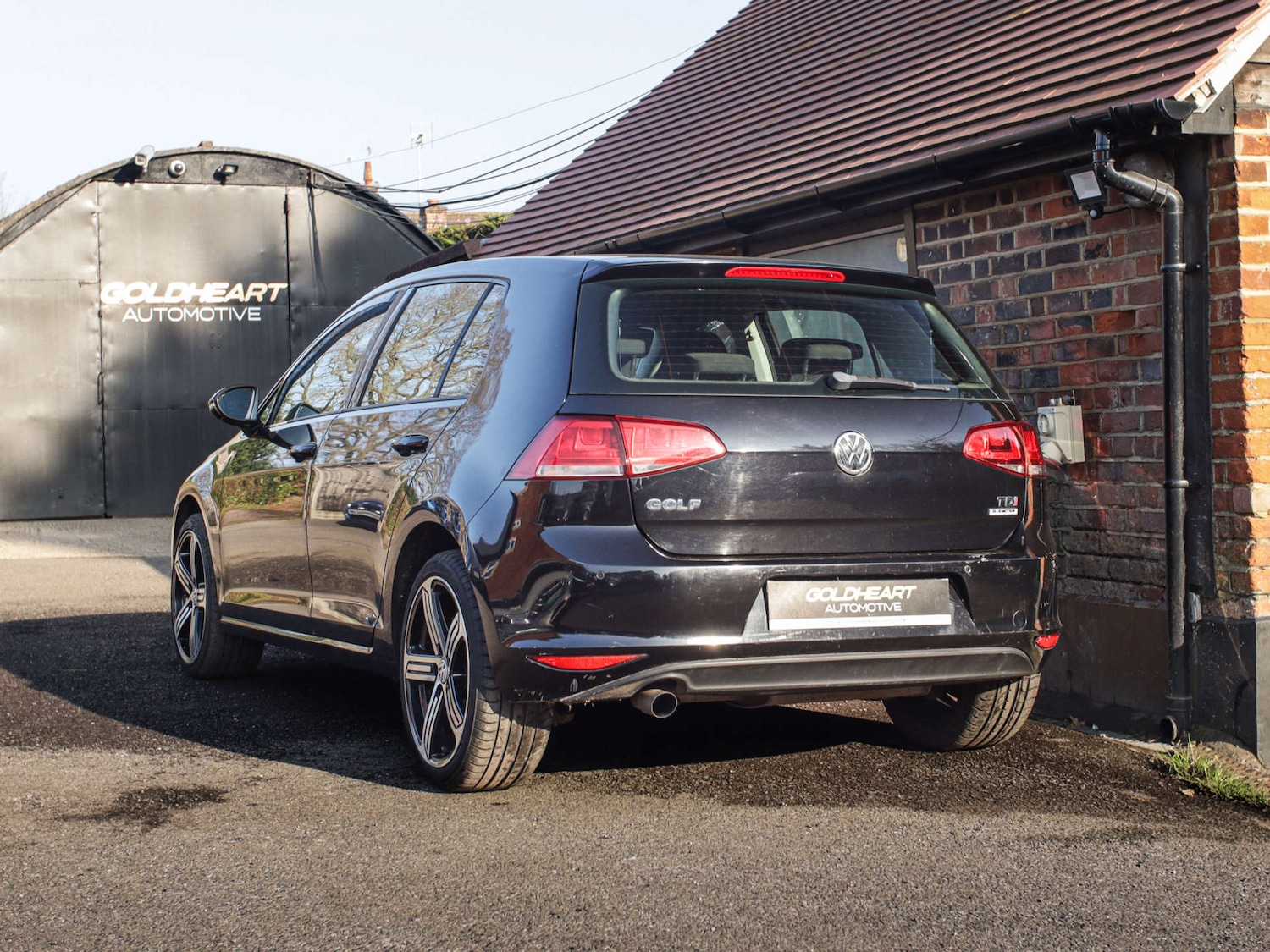 Used Volkswagen Golf 2014 for sale - 77745536: Photo 2