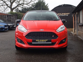 Used Ford Fiesta 2015 for sale - 77420231: Photo