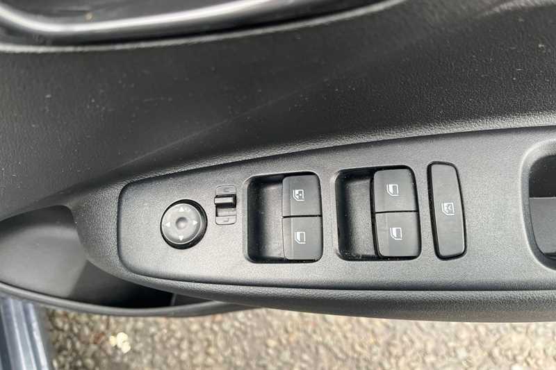 Used Hyundai i10 2021 for sale - 77554143: Photo 16