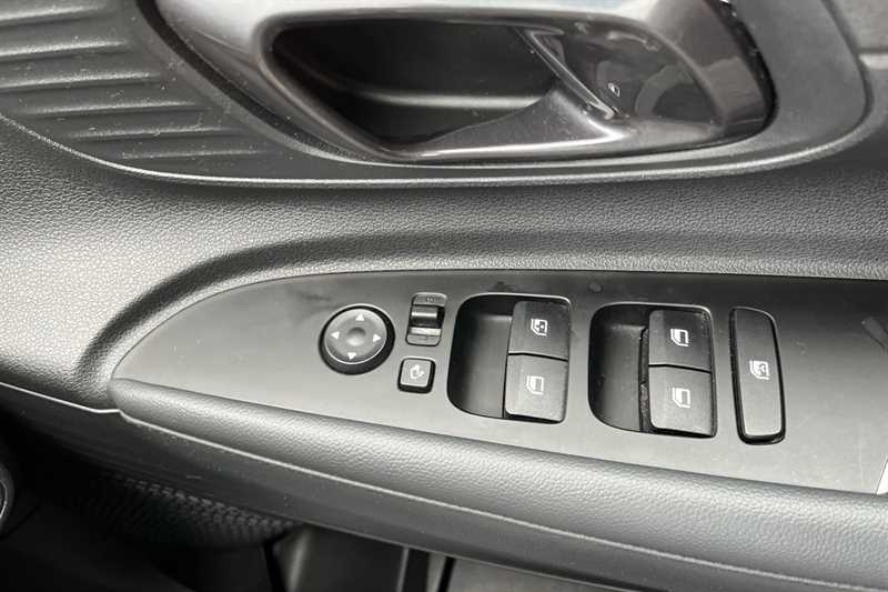 Used Hyundai i20 2021 for sale - 76943795: Photo 16