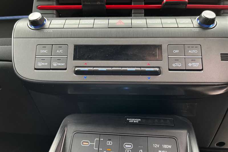 Used Hyundai KONA 2024 for sale - 76044641: Photo 15