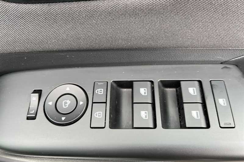 Used Hyundai KONA 2024 for sale - 76044641: Photo 16