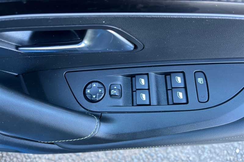 Used Peugeot 2008 2022 for sale - 78188491: Photo 16