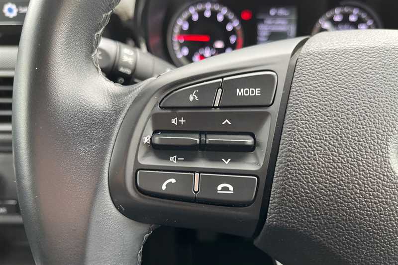 Used Hyundai i10 for sale - 76462473: Photo 21