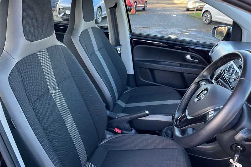 Used Volkswagen up! 2018 for sale - 76955886: Photo 23