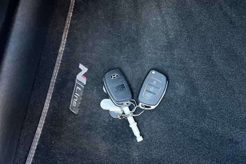 Used Hyundai i10 2023 for sale - 78221957: Photo 36