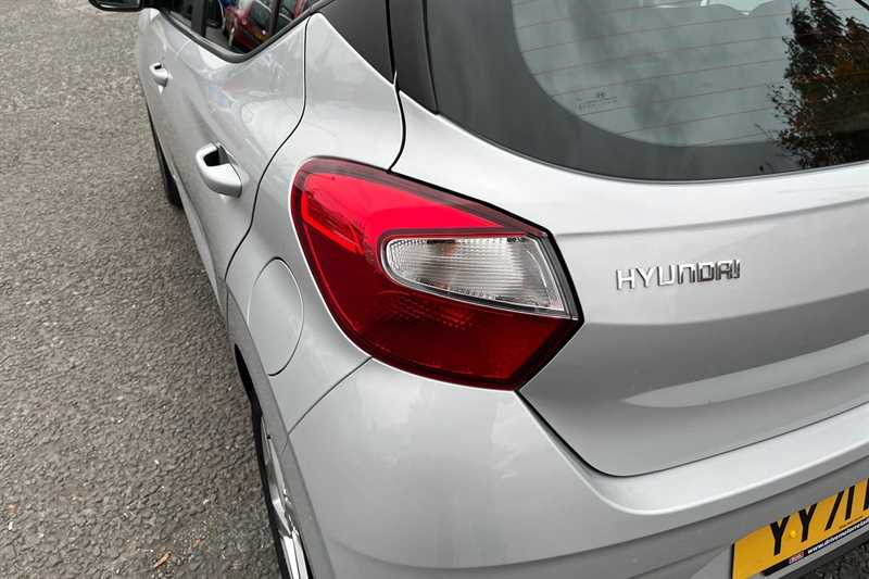 Used Hyundai i10 2021 for sale - 76504167: Photo 31