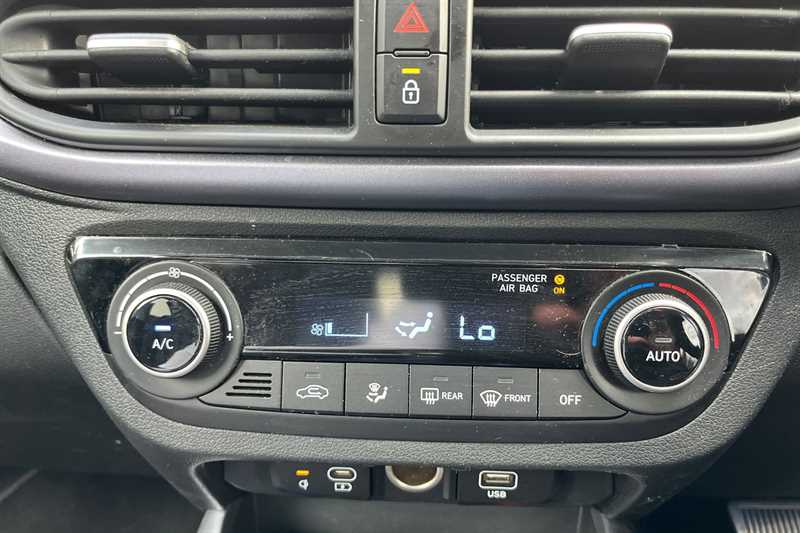 Used Hyundai i10 2023 for sale - 76503509: Photo 15