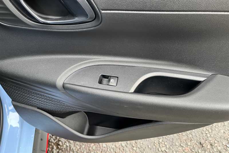 Used Hyundai i20 2023 for sale - 77335459: Photo 39