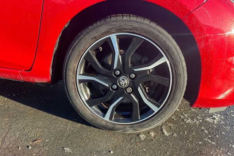 Used Toyota Yaris 2016 for sale - 77335229: Photo 9