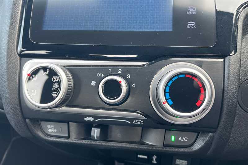 Used Honda Jazz 2019 for sale - 77727404: Photo 15