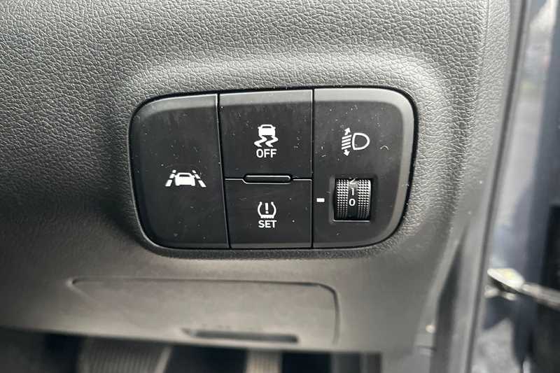 Used Hyundai i10 2021 for sale - 77402231: Photo 39