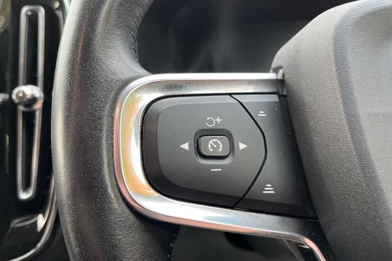 Used Volvo XC40 2018 for sale - 76843670: Photo 21