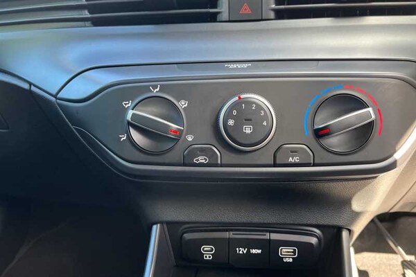 Used Hyundai i20 2024 for sale - 76044658: Photo 15