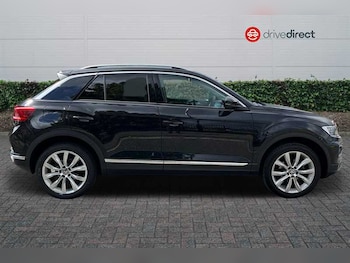Used Volkswagen T-Roc 2021 for sale - 75480102: Photo