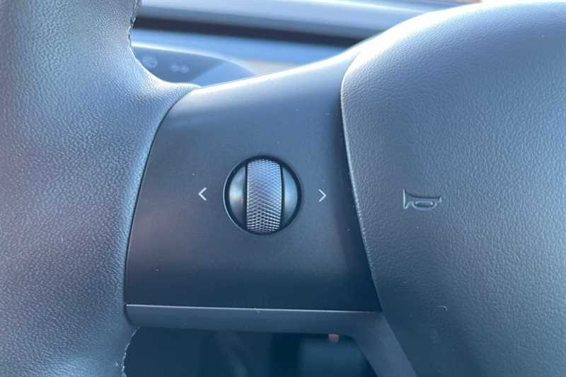 Used Tesla Model Y 2023 for sale - 77362041: Photo 21