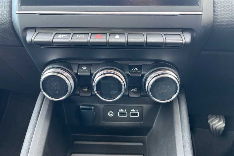 Used Renault Clio 2023 for sale - 77895187: Photo 15