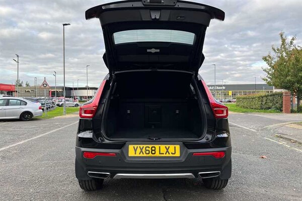 Used Volvo XC40 2018 for sale - 76125007: Photo 25