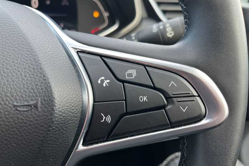 Used Renault Clio 2023 for sale - 77699182: Photo 22