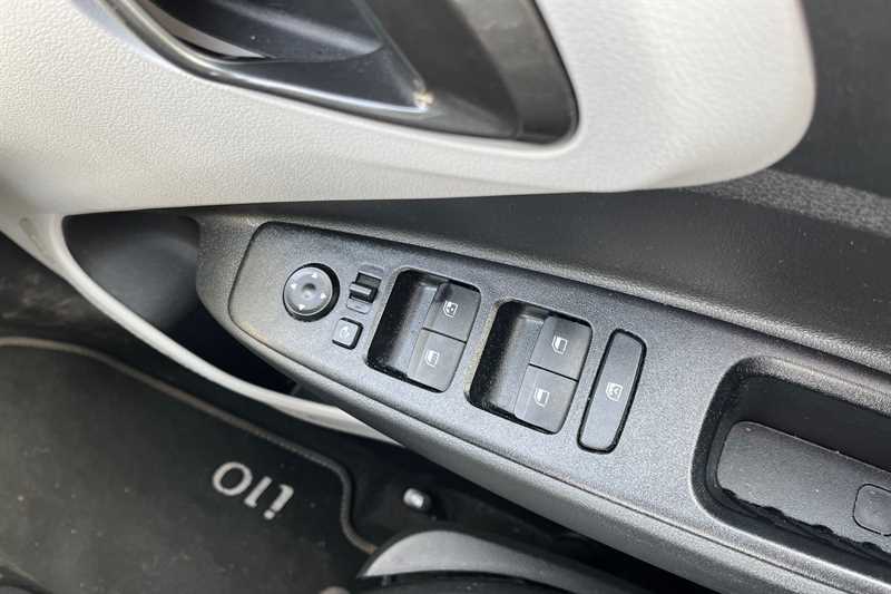 Used Hyundai i10 2024 for sale - 78075692: Photo 15