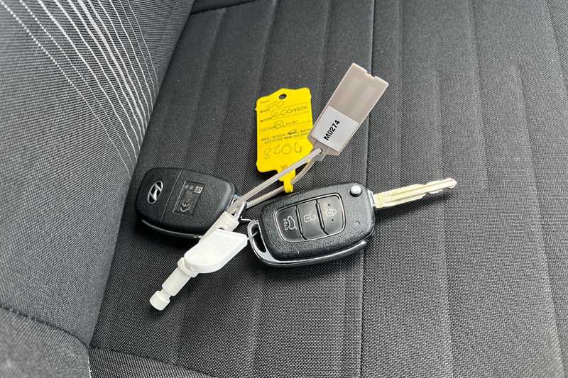 Used Hyundai i10 2023 for sale - 78174216: Photo 35