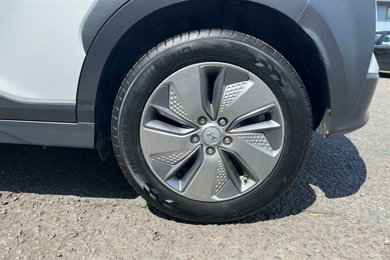 Used Hyundai KONA 2021 for sale - 76530382: Photo 11