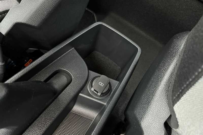 Used Hyundai i10 2025 for sale - 77018488: Photo 40