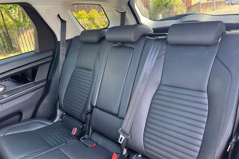 Used Land Rover Discovery Sport 2021 for sale - 76489689: Photo 24