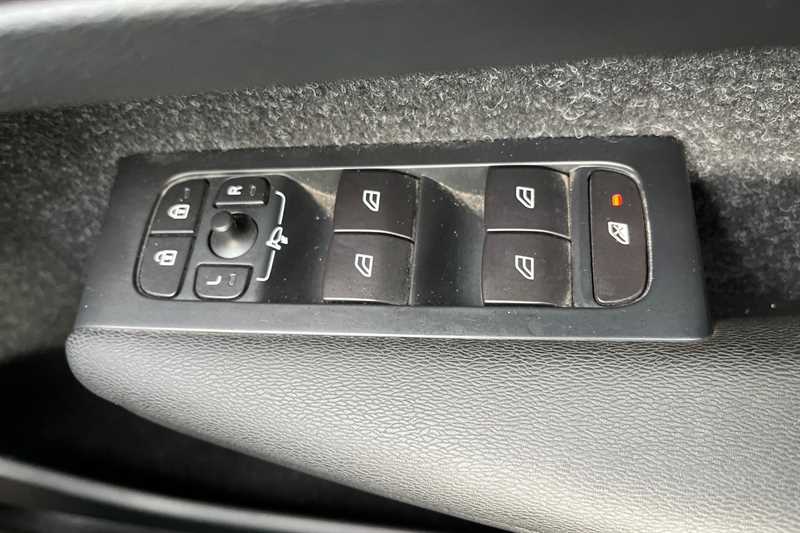 Used Volvo XC40 2018 for sale - 77309220: Photo 16