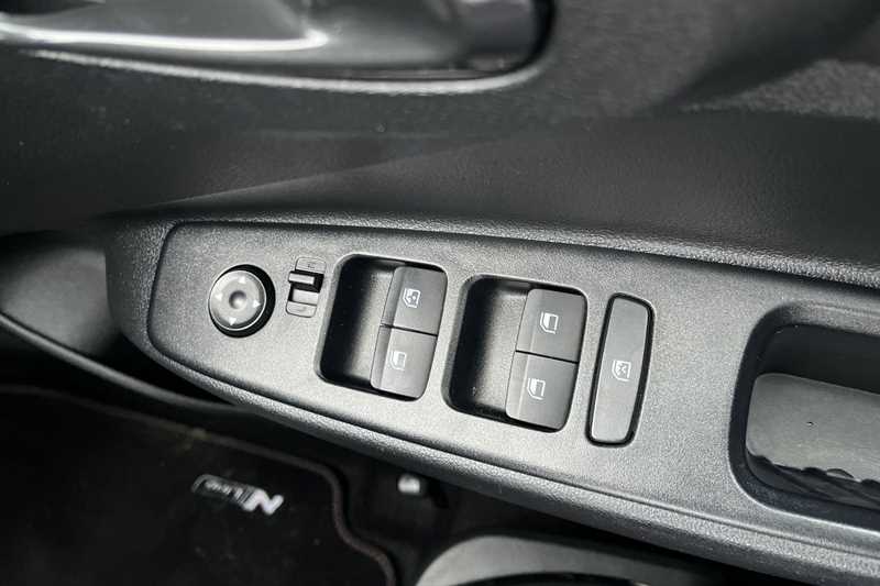 Used Hyundai i10 2022 for sale - 77295636: Photo 16