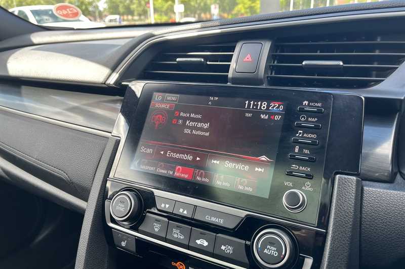 Used Honda Civic 2021 for sale - 76490248: Photo 17