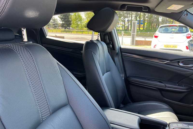 Used Honda Civic 2021 for sale - 76490248: Photo 23