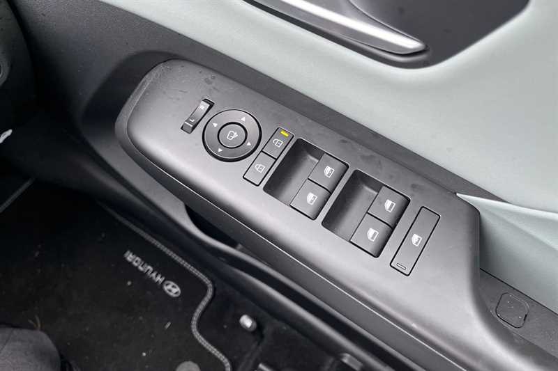 Used Hyundai KONA 2025 for sale - 76956341: Photo 16