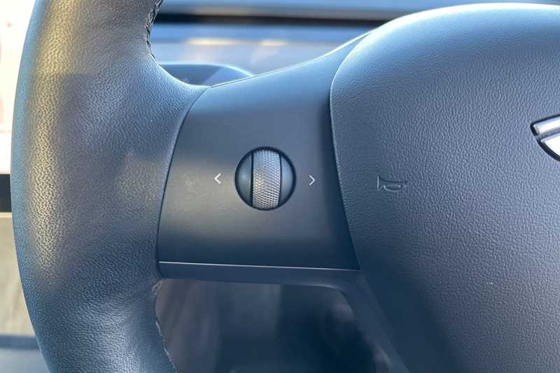 Used Tesla Model 3 2022 for sale - 76956803: Photo 21