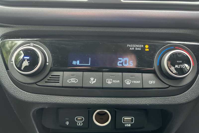 Used Hyundai i10 2024 for sale - 76789932: Photo 15