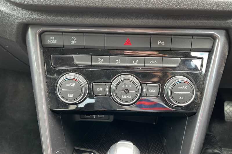 Used Volkswagen T-Roc 2021 for sale - 76930948: Photo 15