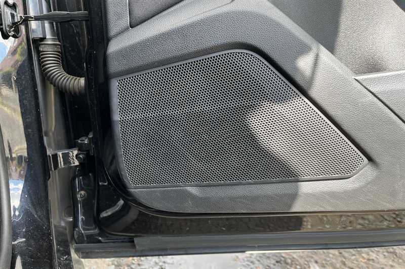 Used Volkswagen T-Roc 2021 for sale - 76930948: Photo 27