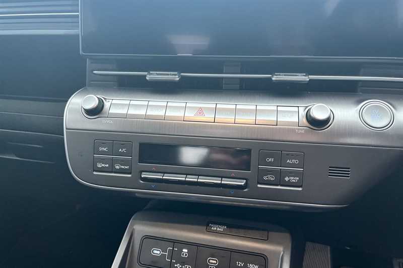 Used Hyundai KONA 2024 for sale - 77402150: Photo 15