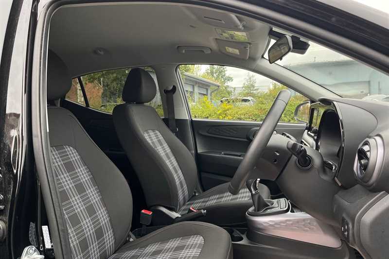 Used Hyundai i10 2024 for sale - 76088191: Photo 23